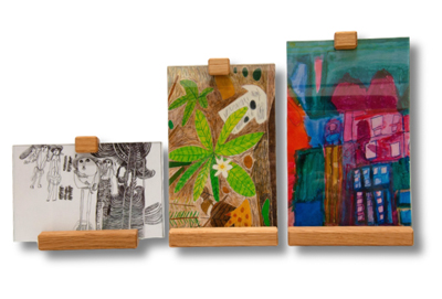 Greifrung aus Ahorn mit 3 bunten Kugeln