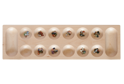 Hus- oder Kalaha-Spiel; als Einzel oder Doppel